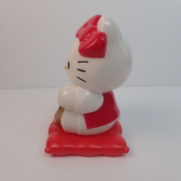 Vintage Hello Kitty Piggy Bank White w/ Gold Coin Sitting on Pillow RARE - Picture 3 of 7
